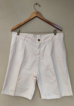 Bermudas blancas