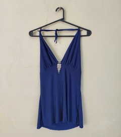 Top azul con strass