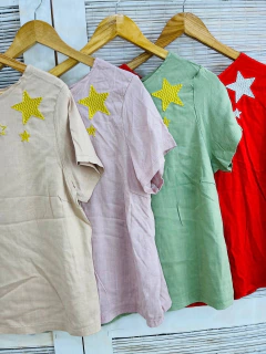 Remera lino mangas cortas con estrellas bordadas (T. Aprox: L)