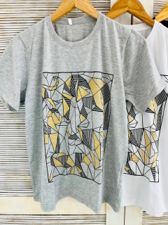 Remera formas geométricas mangas cortas (T. Aprox: M/L)