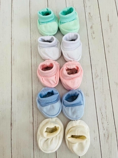 (DOCENA) Escarpines de algodón bebe estampados - comprar online