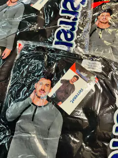 Camiseta térmica adulto larga (T. Aprox: L/XL)