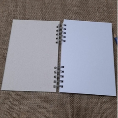 Caderno Sketchbook para Desenho - 20,5x14,5cm - 100 Páginas de 240g - Miolo Liso - Borboletas 1 - Dal Moro | Bolachas de chopp personalizadas | Porta Copos