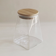 FRASCO DE VIDRIO CON TAPA DE MADERA 750 ml en internet