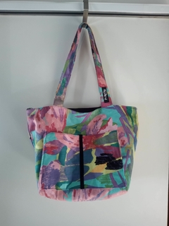 bolso reversible en tela.