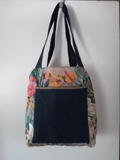 bolso reversible en tela.