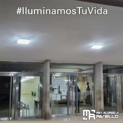 P500/6 - Plafón Vidrio Cuadrado Para 6 Luces Led O Bc Único!! - comprar online