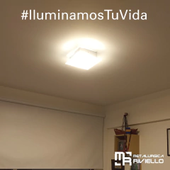 P501 - Plafón Para 2 Luces Led En Vidrio Plano Con Diseño Único!! en internet