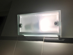 Imagen de PB401 - Plafón De Pared Con 2 Vidrios Ideal Para Baño Apto Led O Bc