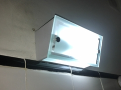 PB401 - Plafón De Pared Con 2 Vidrios Ideal Para Baño Apto Led O Bc
