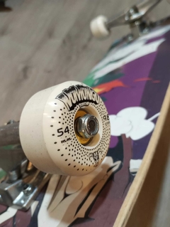 SKATE COMPLETO WHIRO en internet