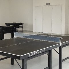 MESA DE TÊNIS DE MESA ( PING PONG ) COR AZUL DE 15 MM DE MDF. CLOCKSPORT