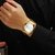 Relógio Wwoor 8833 Casual Dourado e Branco Quartzo Aço Inoxidável - loja online
