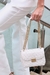 bolsa branca de couro de pirarucu