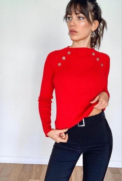 Sweater button