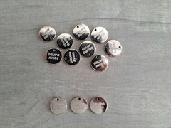 chapita con logo - 15 mm de diametro ( Art 3886 ) x 1000 unidades - SISTEMA LASER - comprar online