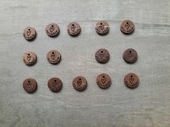 Dije de COCO de 10 mm ( Art 12-6850 ) x 5.000 unidades - CON LOGO - comprar online