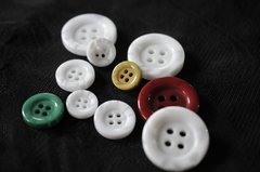 Boton de poliester med 36 ( 23 mm ) ( Art Loly ) x 50 unidades ( APTO TENIDO ) - comprar online