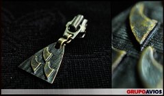 TIRACIERRE DE METAL CON LOGO X 1000 UNIDADES - consultar medidas y colores de metal - comprar online