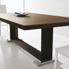 Mesa de comer con base de madera e hierro a medida 27