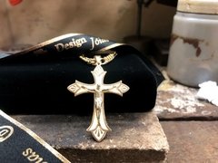 Pingente Crucifixo Em Ouro 18kl/750 - comprar online
