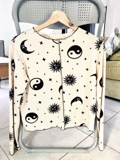 REMERA UNIVERSO