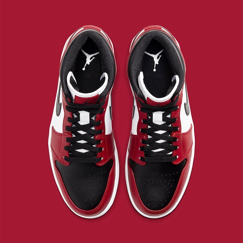 Air Jordan Retro 1 Mid Chicago Toe - jr sport