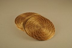 Kit Douratta - porta copos em capim dourado ( 04 e 06 serviços de mesa) - Innata - Da natureza para a sua casa