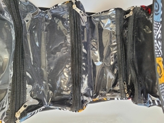 Necessaire Big Multifuncional Afra Aotepe II_Preto_Tecido Africano_Out/Inv 2022 - comprar online