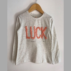 Remera LUCK