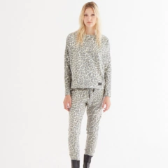 Buzo Doja Leopardo - comprar online