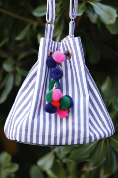 Bolsa saquinho com alça longa - comprar online