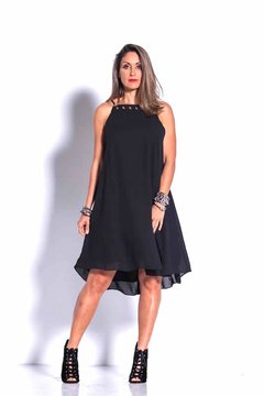 Vestido básico em crepe com ilhoses - comprar online