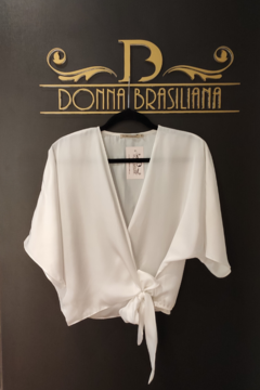 Blusa decote V com nó em crepe Essential - loja online