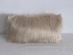 ALMOHADON RECTANGULAR PELO LARGO - MOLDE HOME