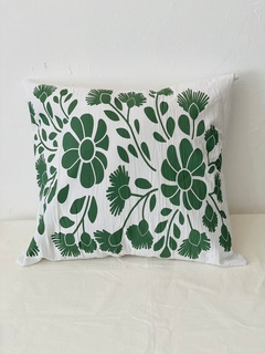 ALMOHADON TUSOR CON FLORES