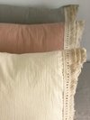 ALMOHADON TUSOR CON FLECOS
