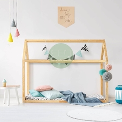 Cama Montessori House