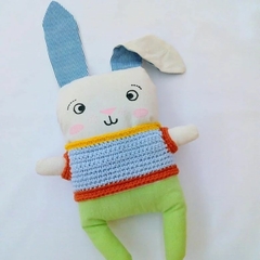 Muñequito de Tela "CONEJO LEO" - comprar online