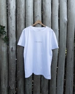 Remera "Basics" blanca