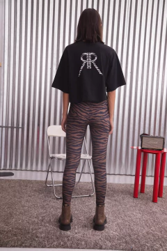 Imagen de REMERA DOHA - BLACK