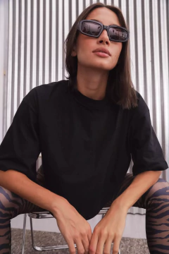 REMERA DOHA - BLACK - comprar online
