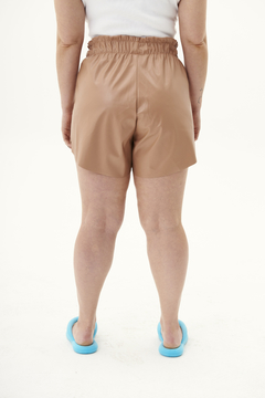 SHORT ASIS - CAMEL - comprar online