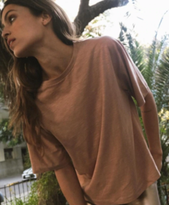 REMERA OPORTO - CAMEL