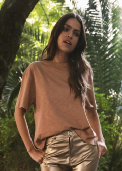 REMERA OPORTO - CAMEL - Chunchon