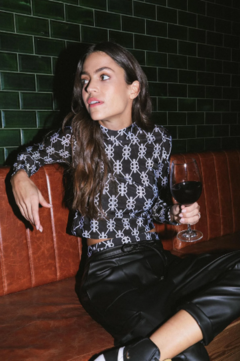 POLERA TINI - MONOGRAM - Chunchon