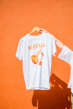 REMERA TIJUCA - NARANJA