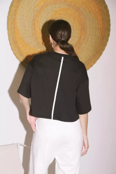 REMERA SIXTO - BLACK - comprar online