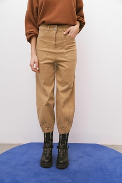 PANTALÓN VENECIA - CAMEL - Chunchon