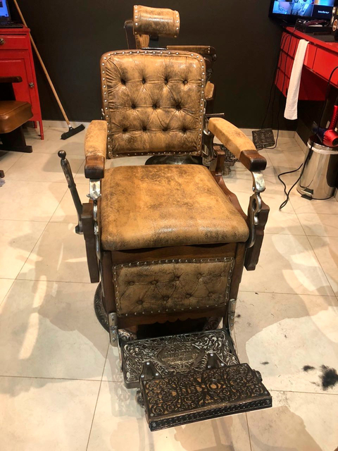 Cadeira de Barbeiro Estilo Al Capone Ferrante - Sanremo Magazine